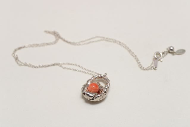 珊瑚バスケットネックレス